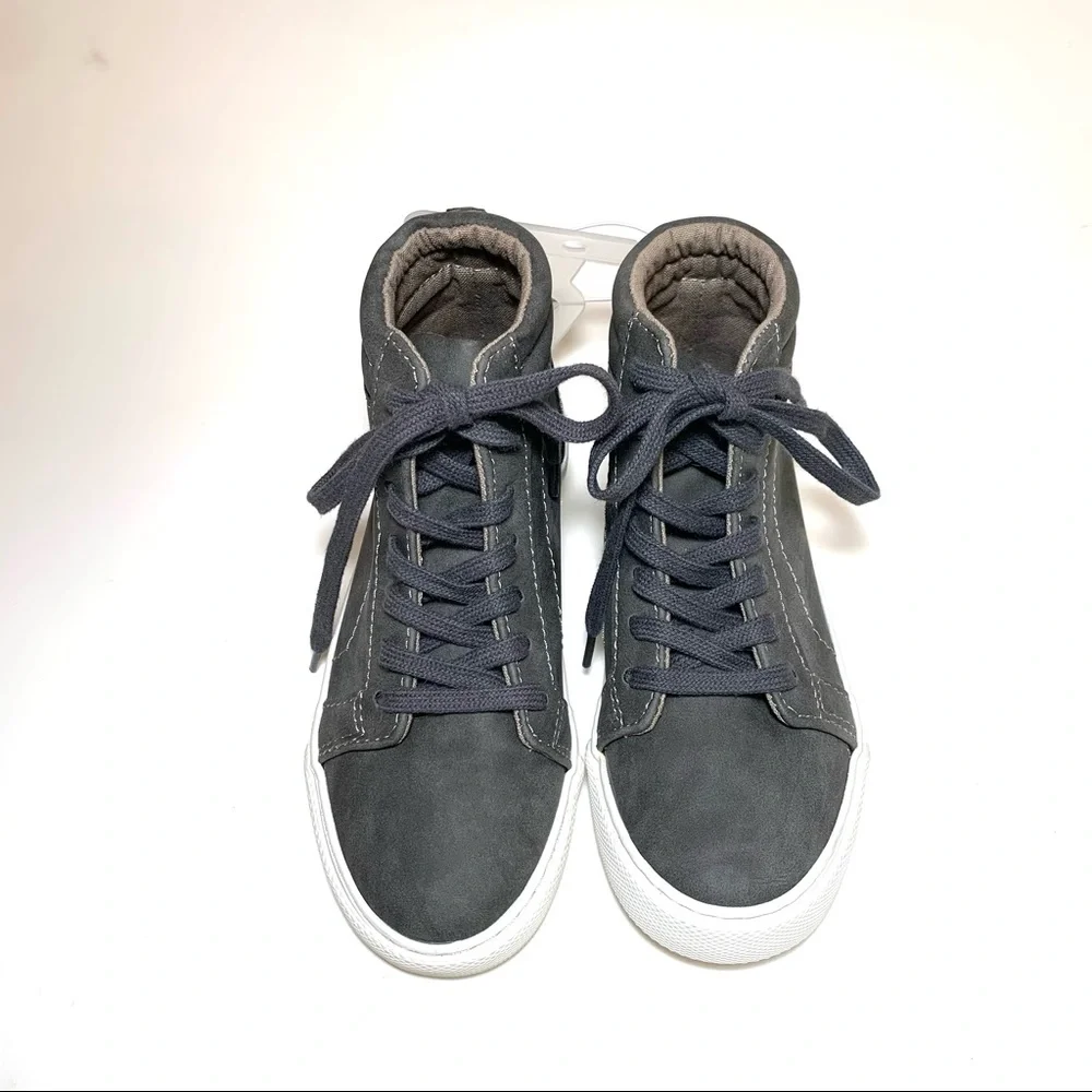 Old Navy Gray Faux Suede High-Tops Size 13 NWT Lace-Up Sneaker School